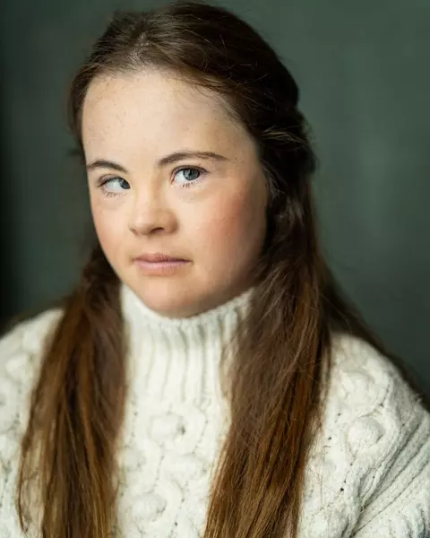 Bethany Asher headshot