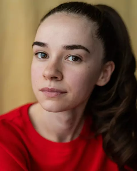 Libby Hall headshot