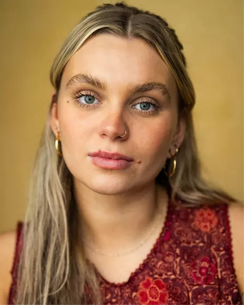 Karla Farrar headshot