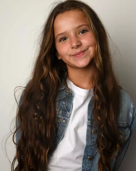 Elif Riley headshot