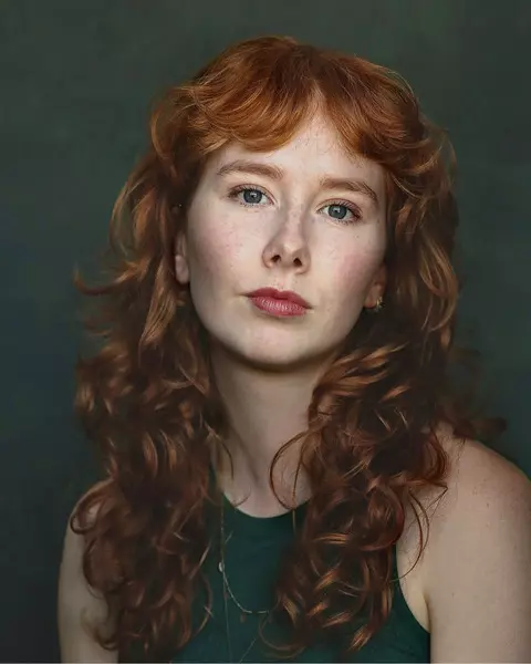 Daisy Roe headshot