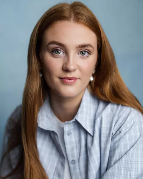 Ava Honey headshot