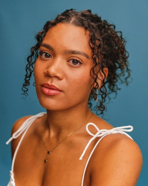Olivia Richards headshot