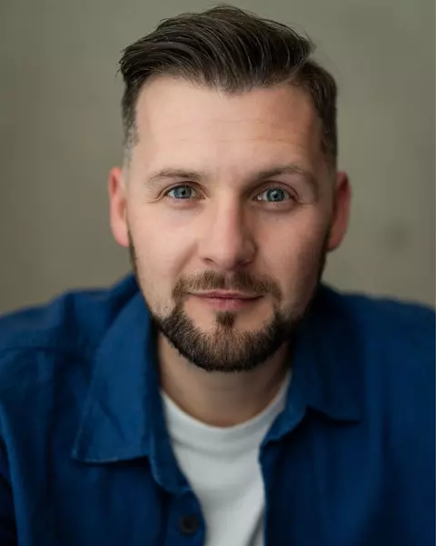 Charlie Ryan headshot